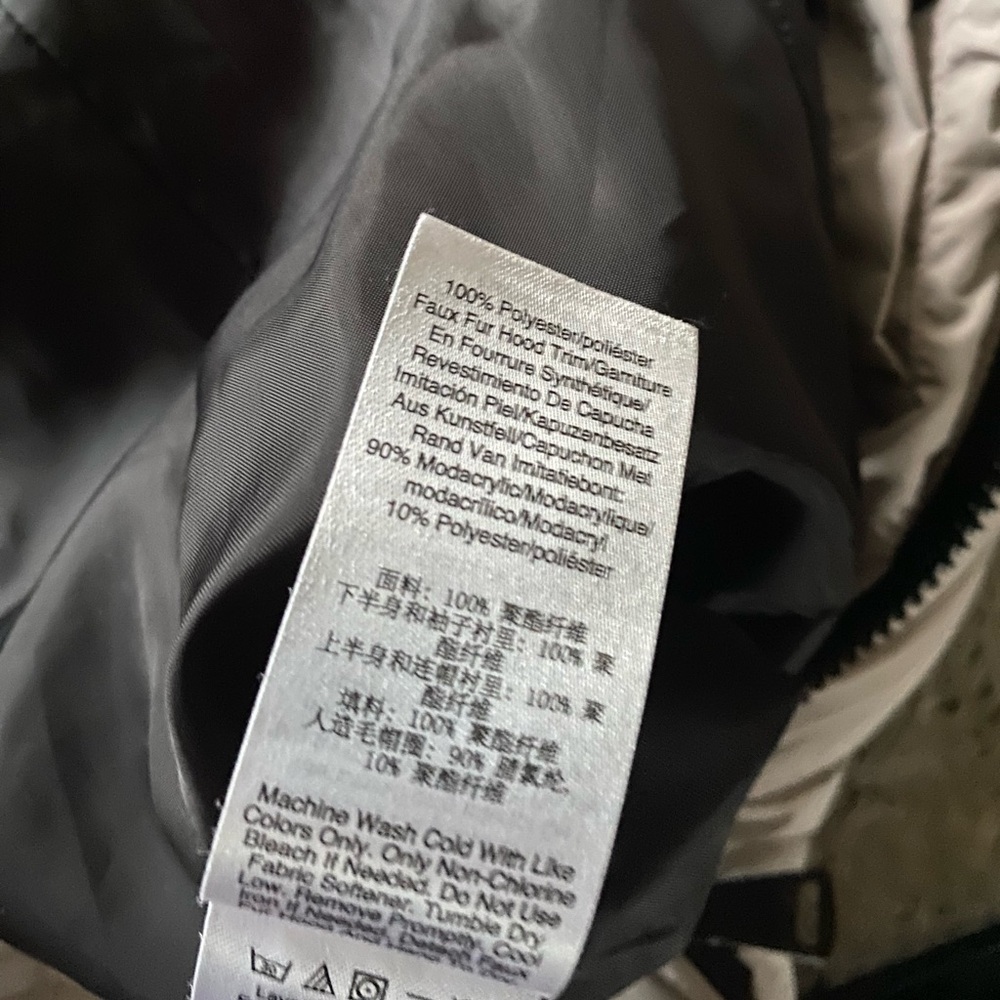 DKNY Faux-Fur Trim Hooded Puffer Coat - Picture 10 of 10